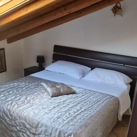 Casa Vacanza Lmt Aci Catena المظهر الخارجي الصورة