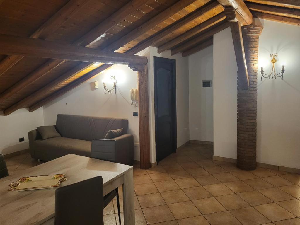 Casa Vacanza Lmt Aci Catena المظهر الخارجي الصورة