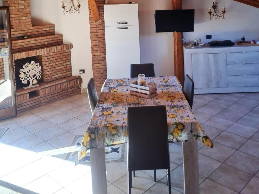 Casa Vacanza Lmt Aci Catena المظهر الخارجي الصورة